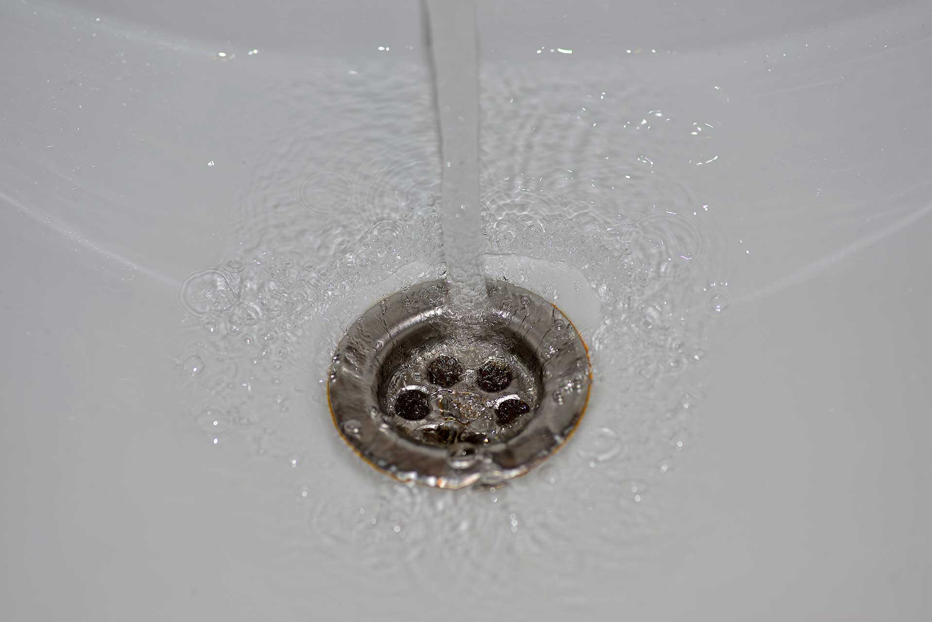 A2B Drains provides services to unblock blocked sinks and drains for properties in Harlington.